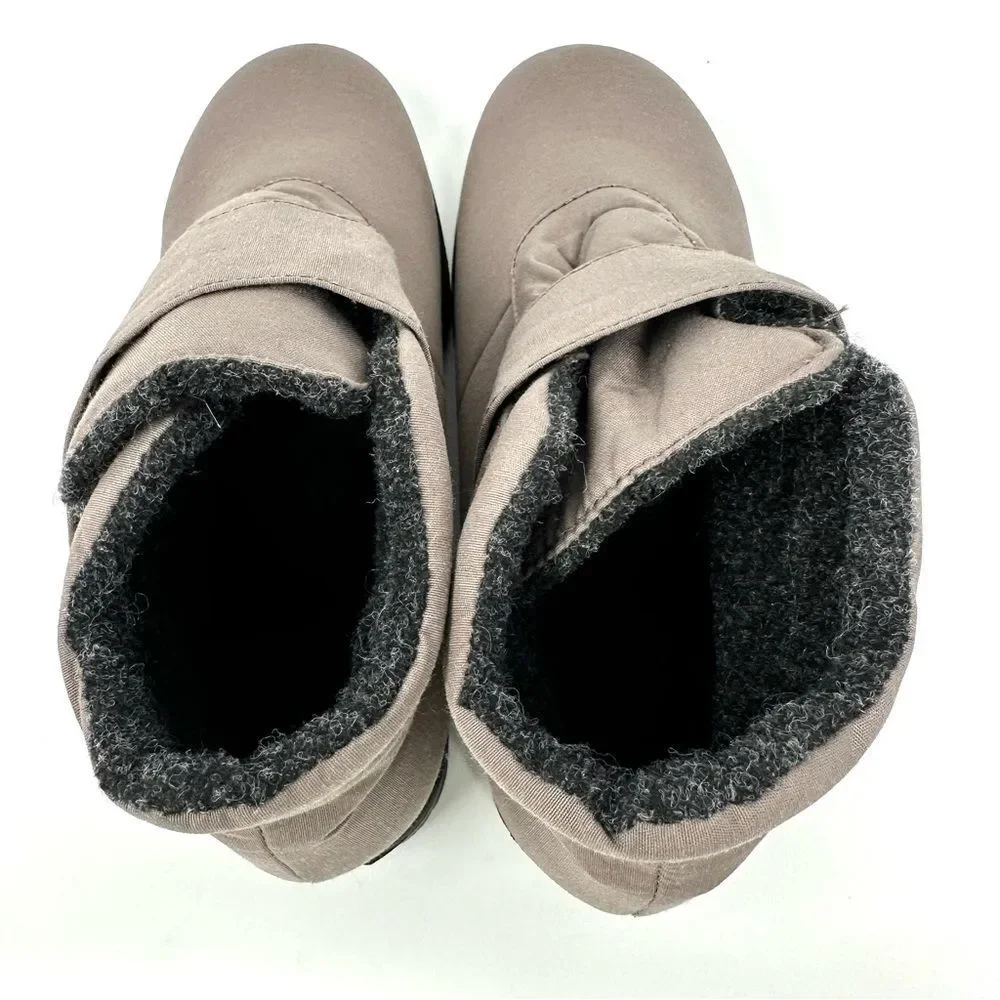 Toe Warmers Canada Womans Taupe Active Wool Lined Waterproof Ankle Boot size 8W‎